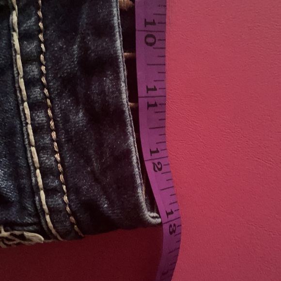 Rock Revival Denim Shorts - Picture 4 of 5